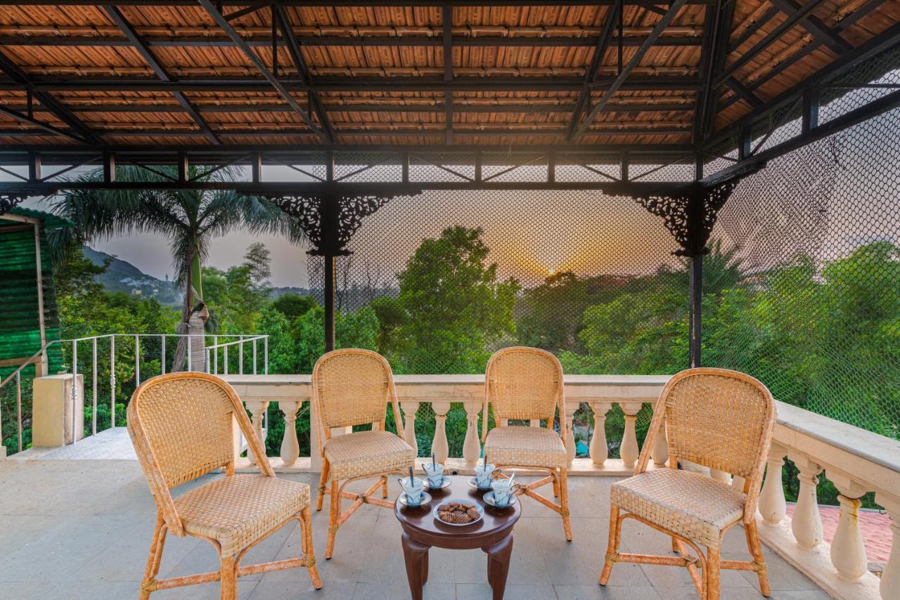 Saffronstays Grandiosa - 4 Bdr Pet-Friendly, Pool Villa Khandala Exteriör bild
